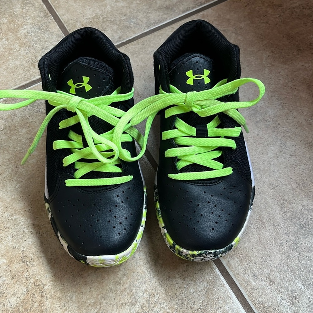 Under Armour Basketball Shoes Boys